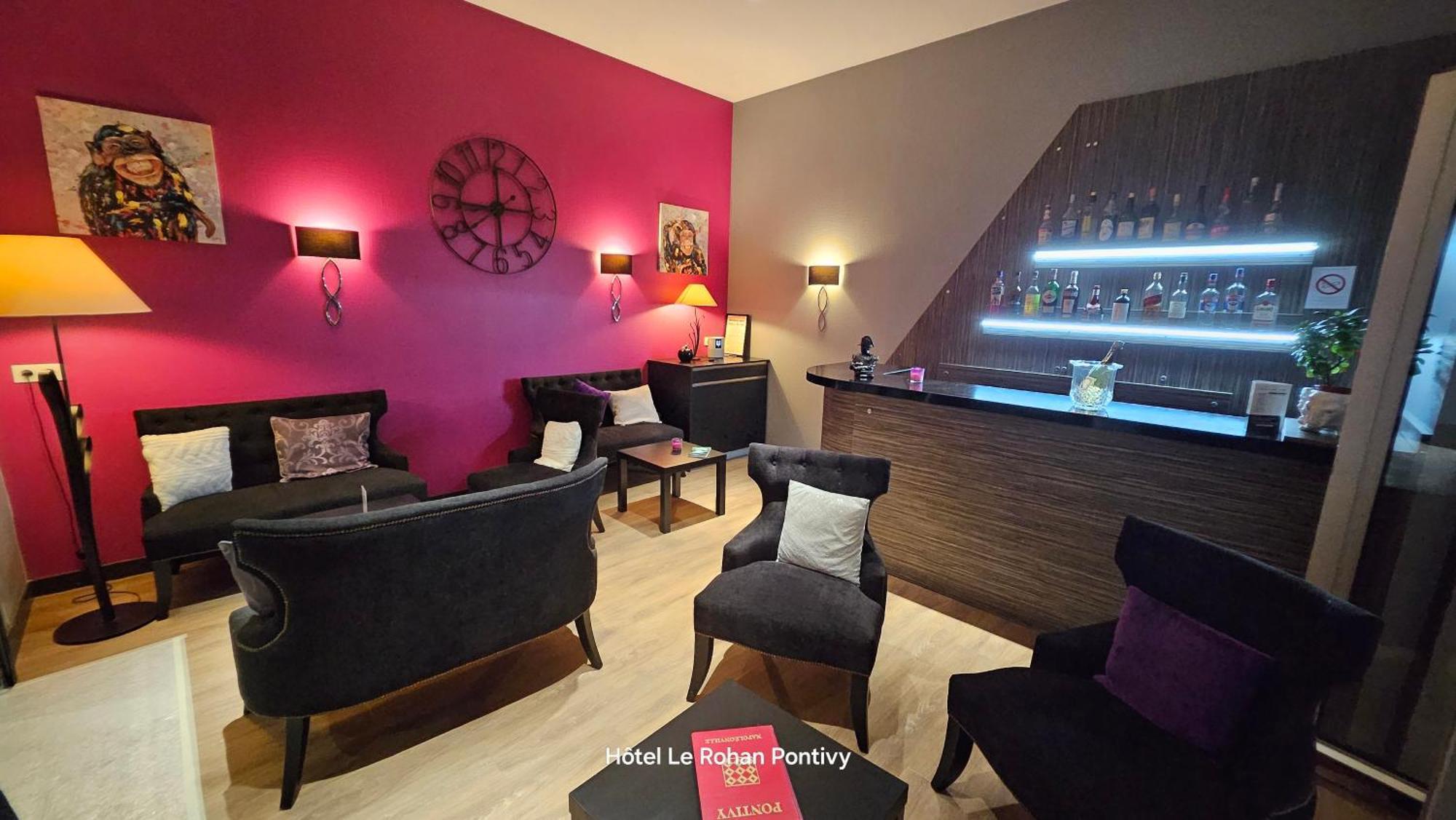 Hotel Le Rohan Charme Et Caractere Pontivy Exterior photo