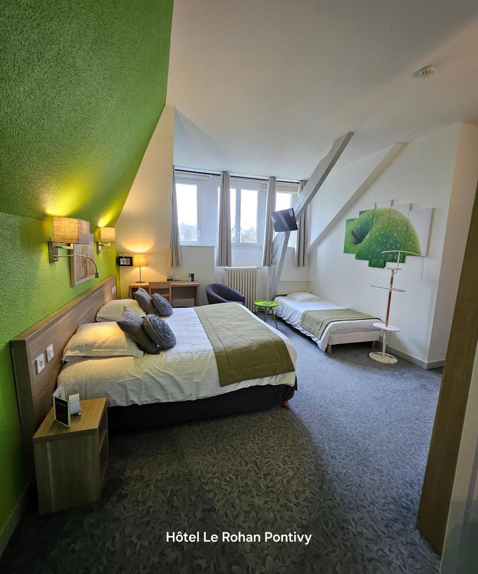 Hotel Le Rohan Charme Et Caractere Pontivy Exterior photo